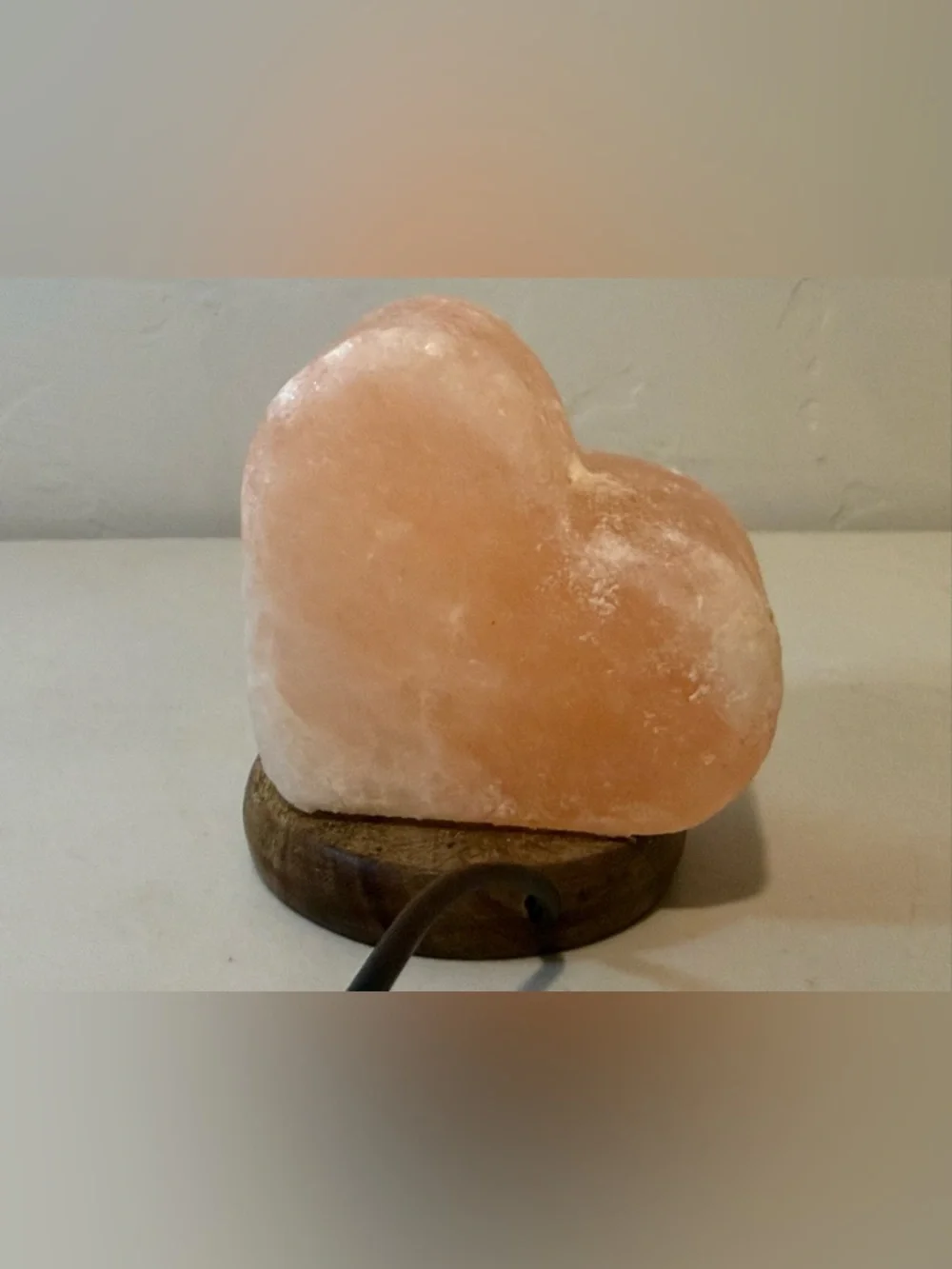 Himalayan Salt Lamp Table Heart ‎ Shape Crystal Salt Rock Lamp Wood Base